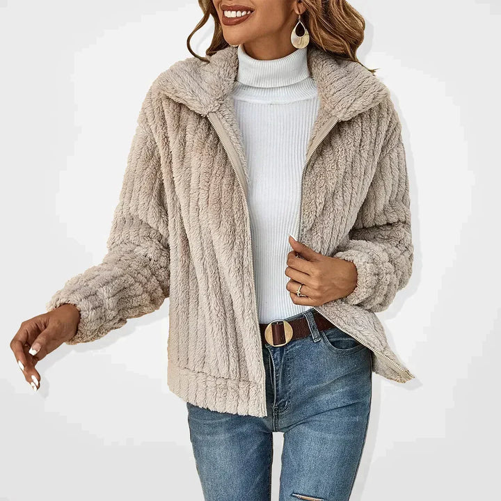 Amara | Fluffy Vest